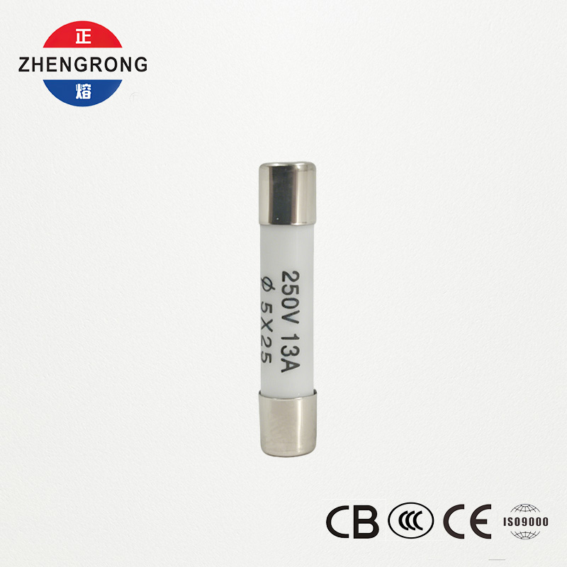 Висококвалитетни осигурувачи 5x25mm R055 13A за купувачи на големо